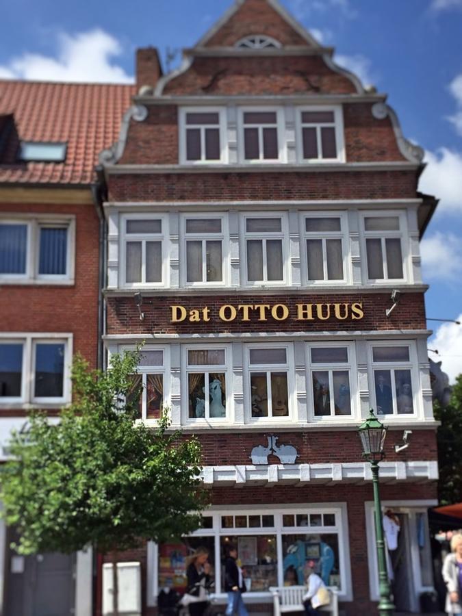 Hotel Dh -Deutsches Haus- Эмден Экстерьер фото
